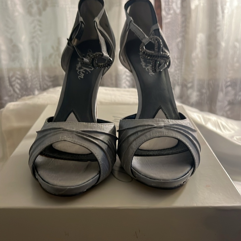 Silver Silk closed back platform sandals w/ black & silver embellished ankle
